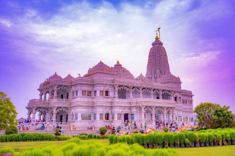 indian temple, vrindavan, mathura, nature, radha krishna, pram temple, pram mandir, pram, temple, outdoor, religion, people, asia, india, religious, hindu, landscape, radha, mandir, sunset, krishna, sky, architecture, prem, white, building